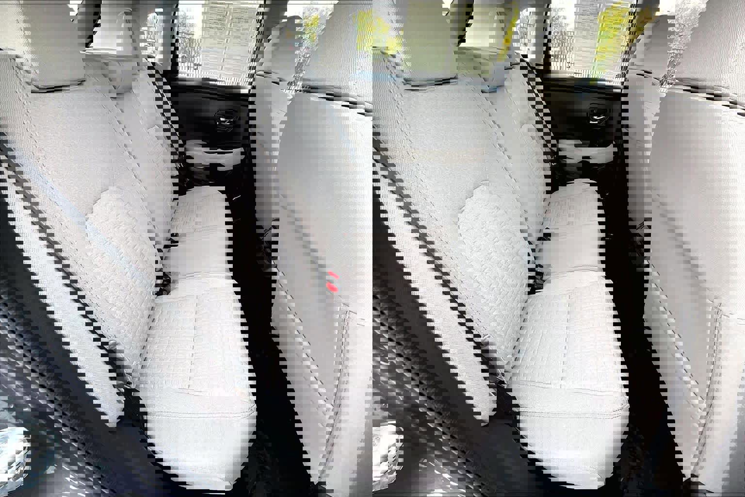 Used 2023 Honda HR-V LX image 19