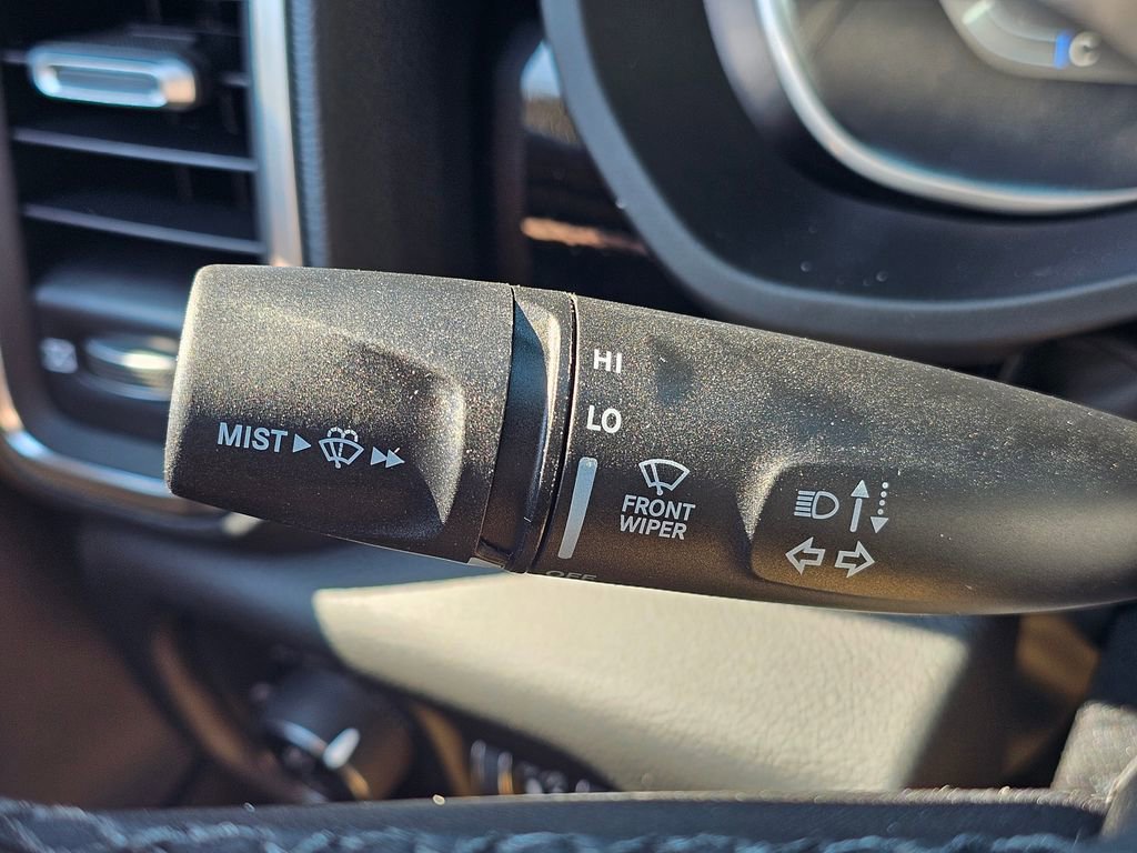 New 2026 RAM 1500 Laramie AWD/4WD image 23