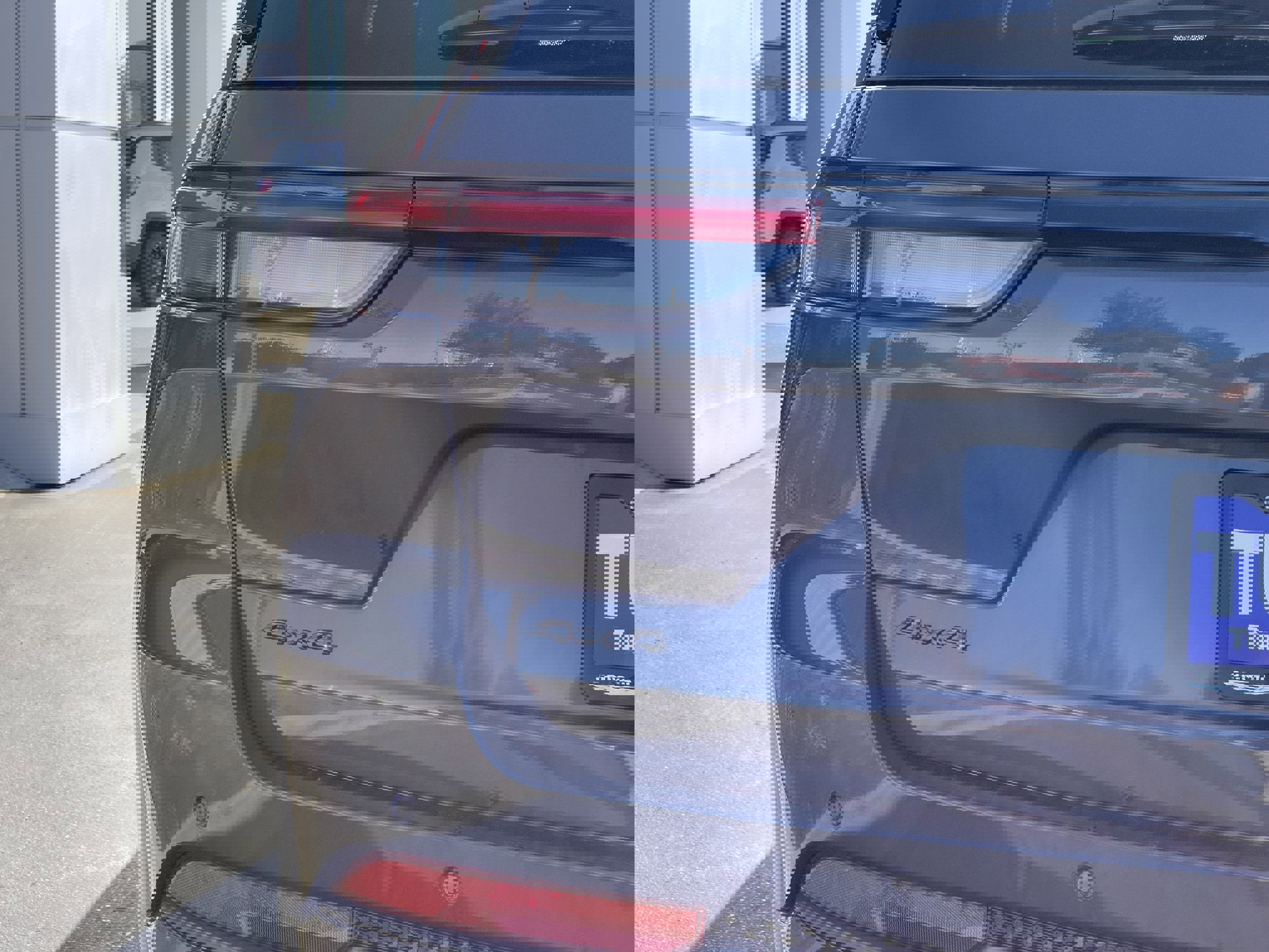 New 2026 Jeep Grand Cherokee Limited Reserve image 10