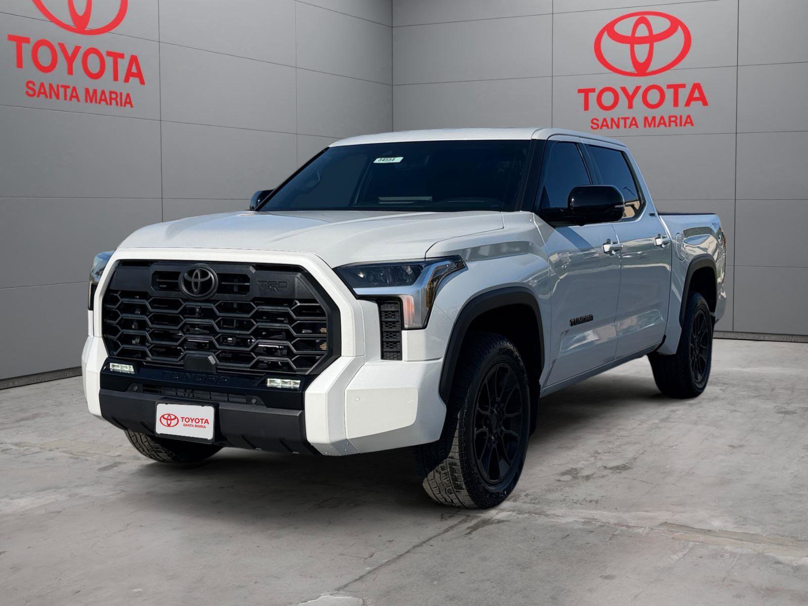 Used 2025 Toyota Tundra Limited w/ TRD Off-Road Package AWD/4WD image 9