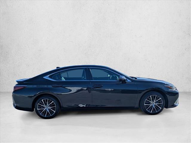 Used 2024 Lexus ES 300h w/ Premium Package FWD image 4