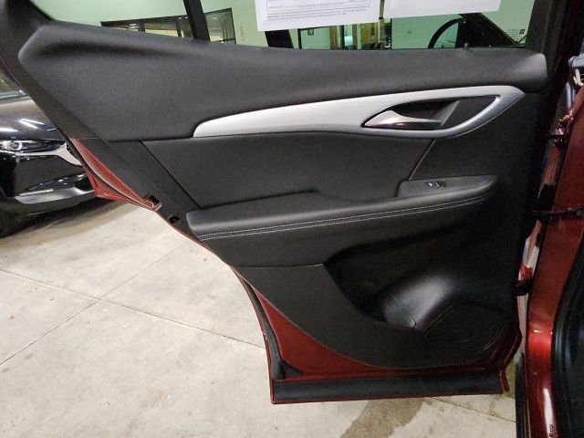 Certified 2024 Buick Envision Avenir image 25