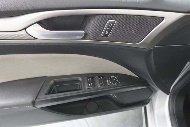 Used 2018 Ford Fusion S image 11