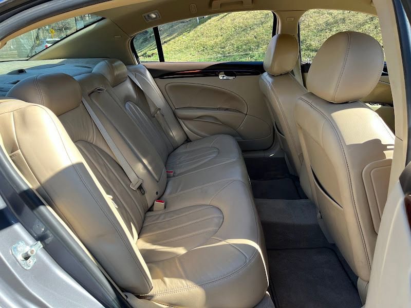 Used 2008 Buick Lucerne CXL w/ Ultra Confidence Package image 39