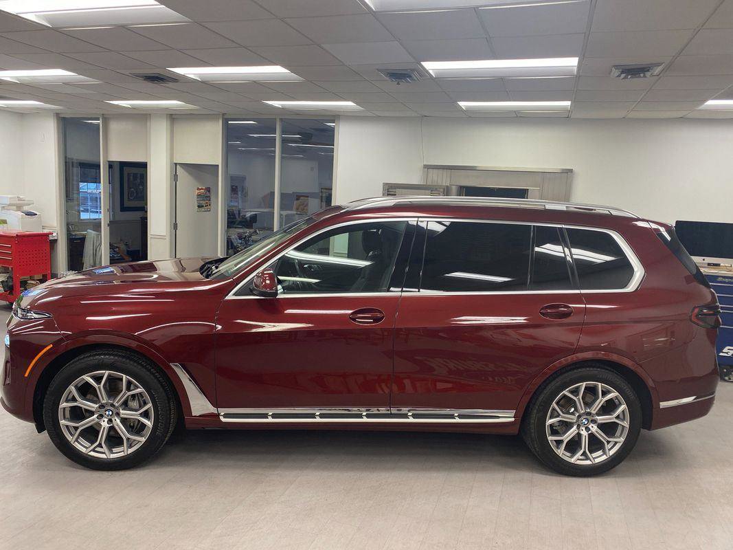 Used 2024 BMW X7 xDrive40i image 25