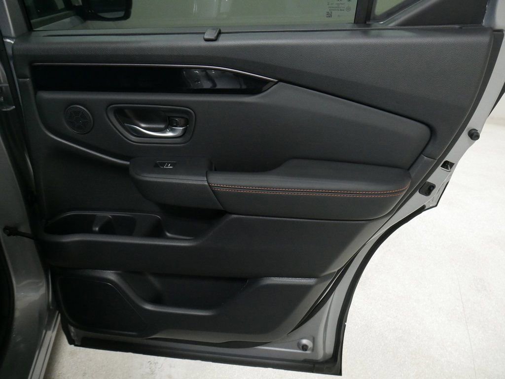 New 2025 Honda Pilot TrailSport image 23