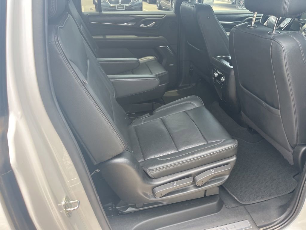 Used 2022 GMC Yukon XL Denali AWD/4WD image 8
