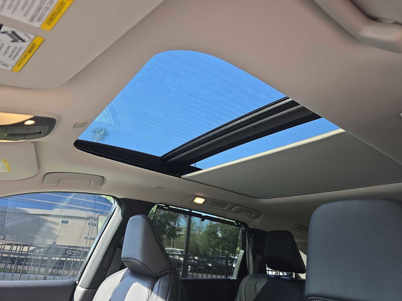 Certified 2026 INFINITI QX60 Luxe w/ Cargo Package FWD image 17