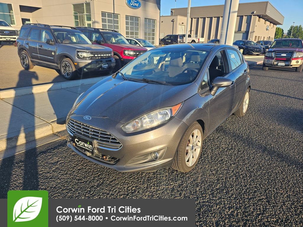 Used 2015 Ford Fiesta SE w/ Equipment Group 201A FWD image 4