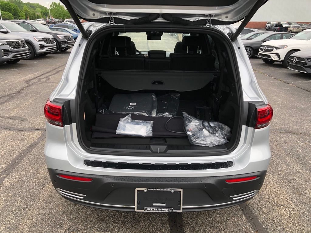 New 2023 Mercedes-Benz EQB 300 4MATIC image 27