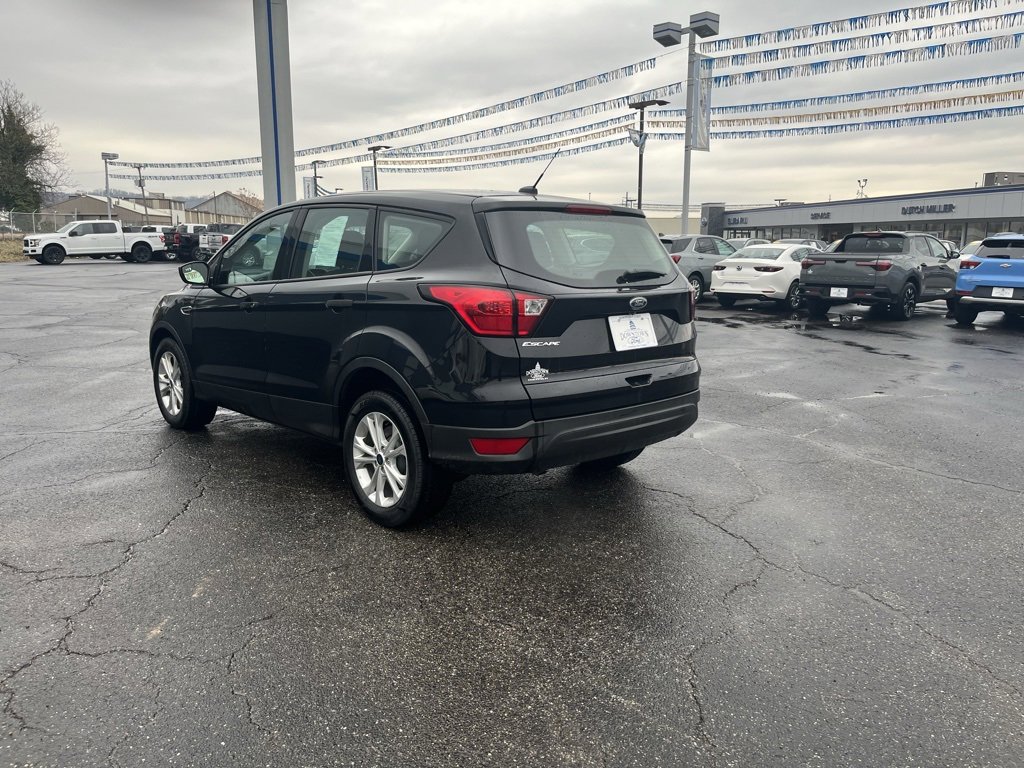 Used 2019 Ford Escape S image 5