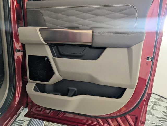 Used 2025 Ford F350 Platinum w/ Platinum Plus Package AWD/4WD image 32