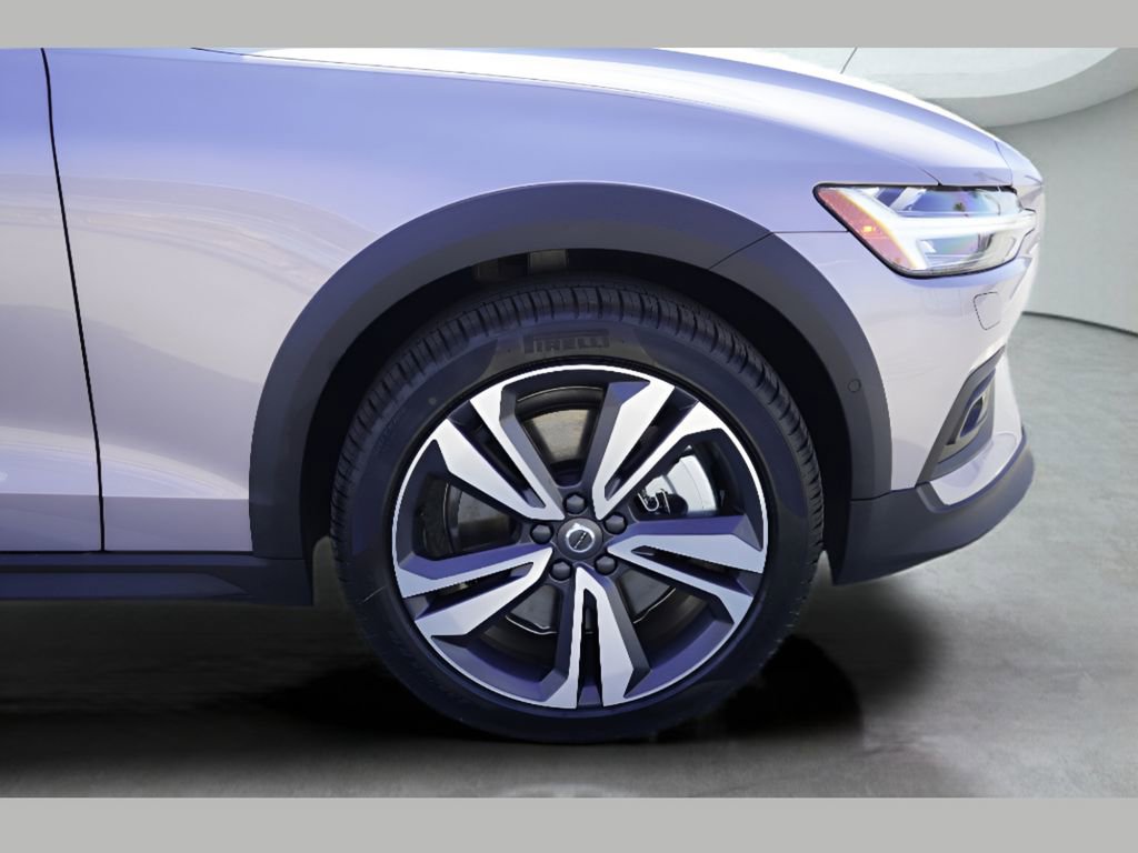 New 2026 Volvo V60 B5 Cross Country Plus w/ Climate Package AWD/4WD image 23