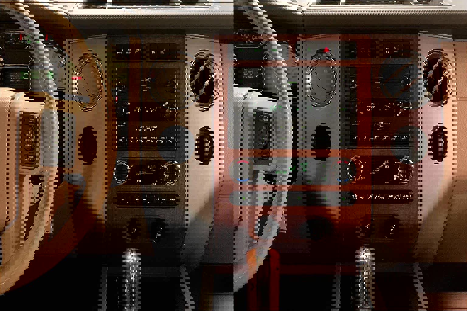 Used 2007 Ford Expedition EL Eddie Bauer image 6