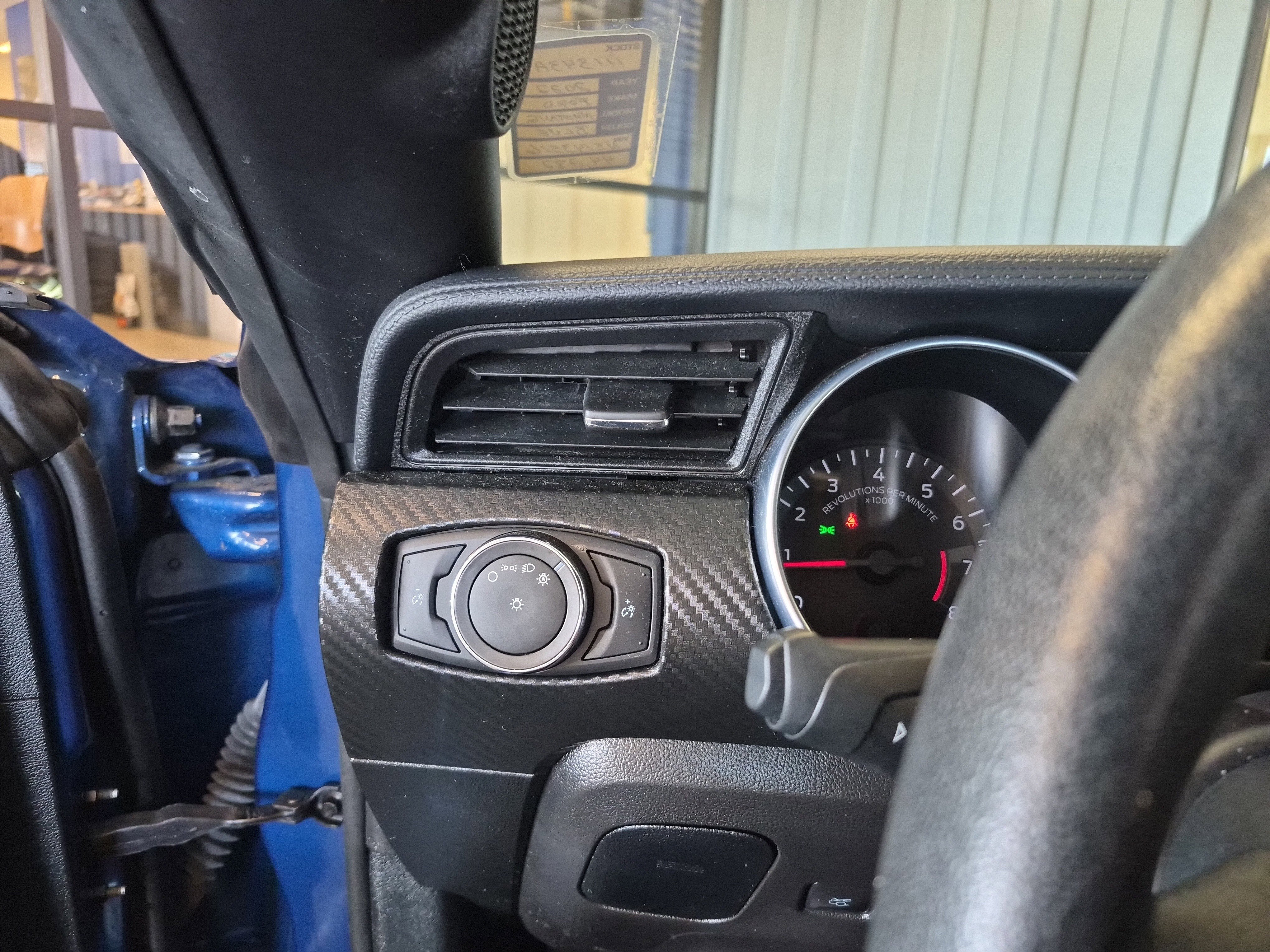 Used 2022 Ford Mustang EcoBoost image 14