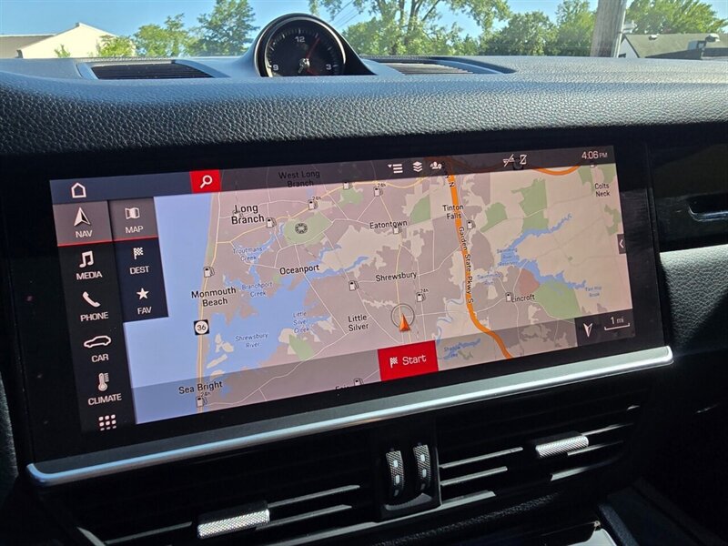 Used 2020 Porsche Cayenne S AWD/4WD image 9