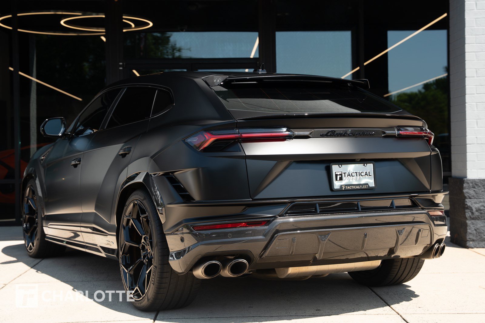 Used 2023 Lamborghini Urus Performante AWD/4WD image 14