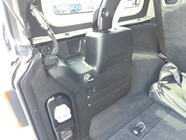 Used 2020 Jeep Wrangler Unlimited Sahara image 48