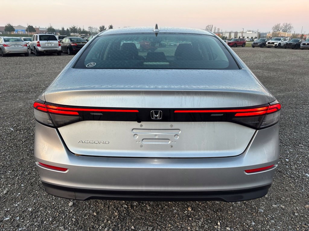 Used 2024 Honda Accord EX image 9