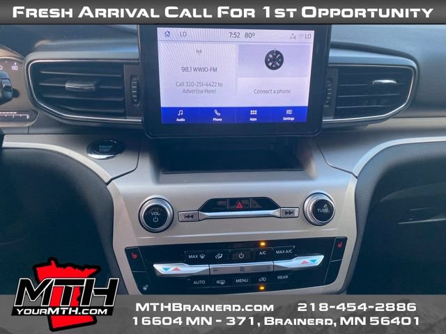 Used 2022 Ford Explorer XLT w/ Equipment Group 202A AWD/4WD image 13