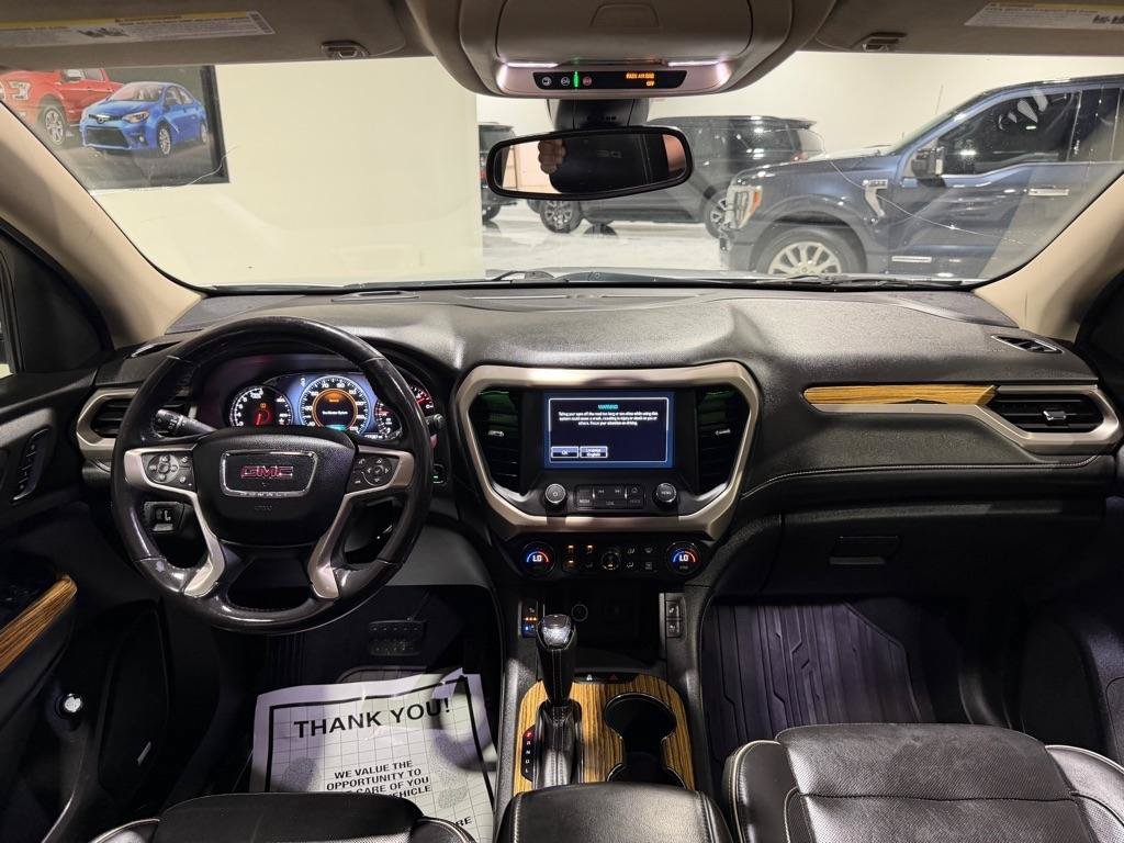 Used 2019 GMC Acadia Denali w/ Technology Package FWD image 21