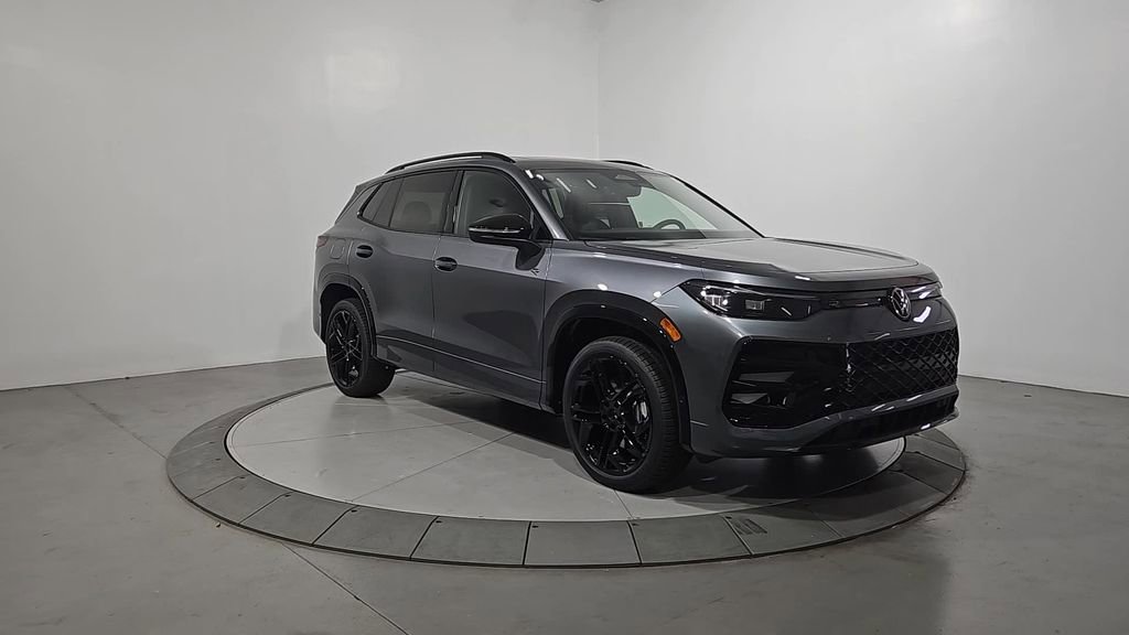 New 2026 Volkswagen Tiguan SE R-Line image 7