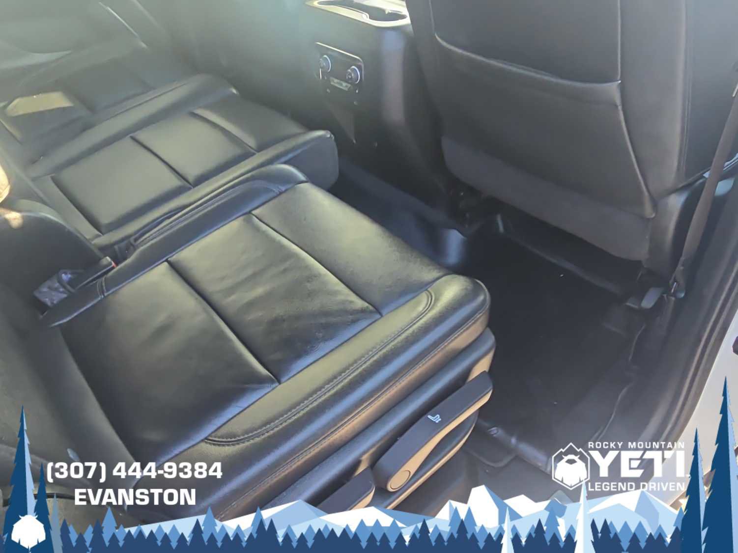 Used 2021 Chevrolet Suburban LT w/ LT Signature Package image 18