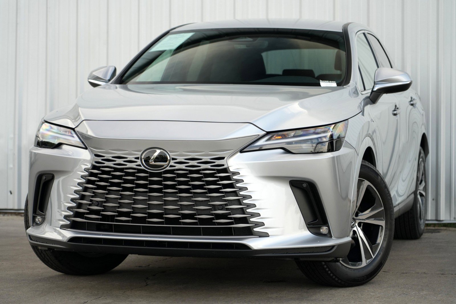 Used 2025 Lexus RX 350 FWD image 3