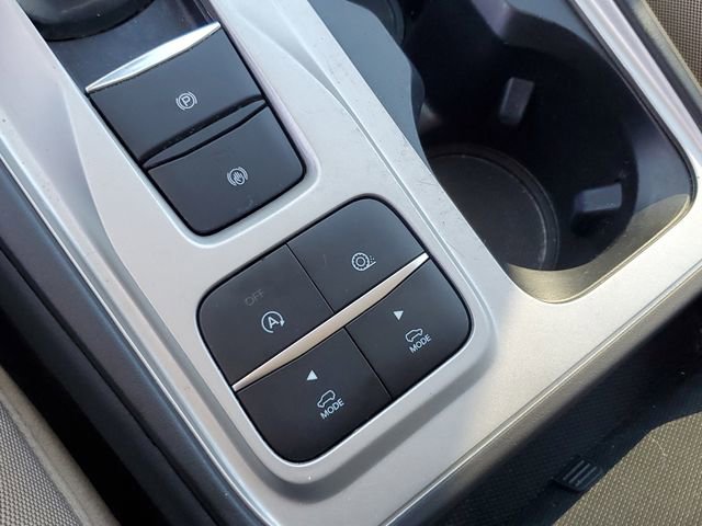 Used 2023 Ford Explorer XLT RWD image 30
