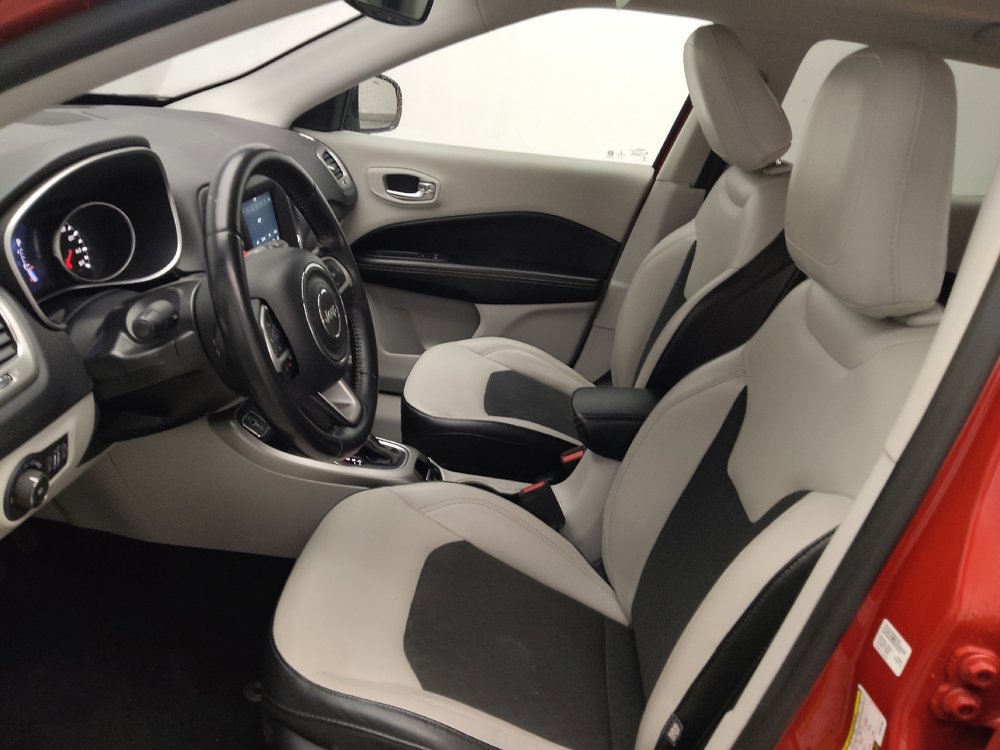 Used 2018 Jeep Compass Latitude w/ Popular Equipment Group image 17