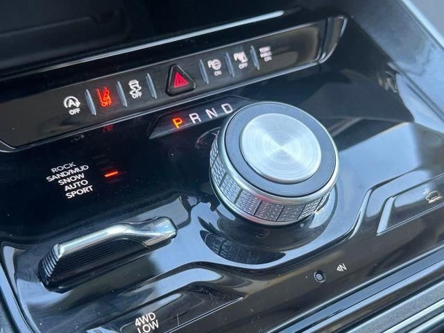 New 2024 Jeep Wagoneer 4WD w/ Premium Group I image 28