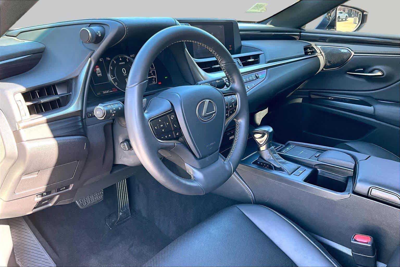 Used 2019 Lexus ES 350 w/ Premium Package FWD image 16