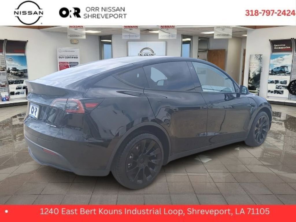 Used 2023 Tesla Model Y Long Range image 5