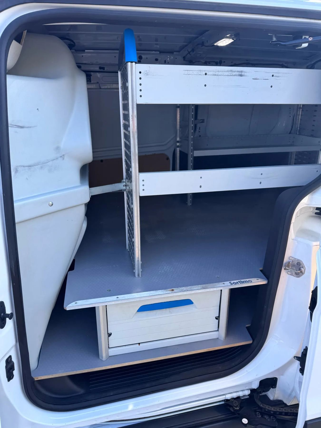 Used 2014 Ford Transit Connect XL image 27