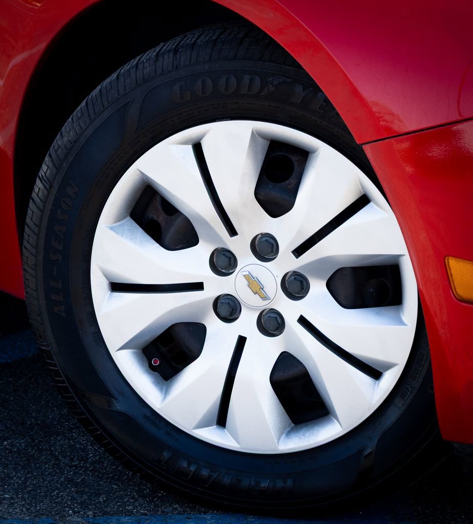 Used 2016 Chevrolet Cruze LS image 2