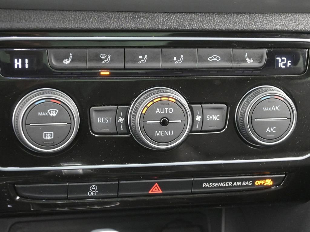 Used 2023 Volkswagen Atlas SE w/ Panoramic Sunroof Package image 22