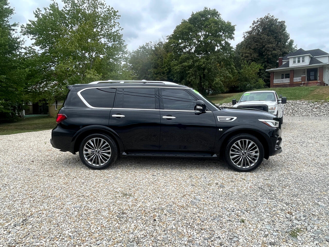 Used 2019 INFINITI QX80 Luxe w/ 22" Wheel Package image 6