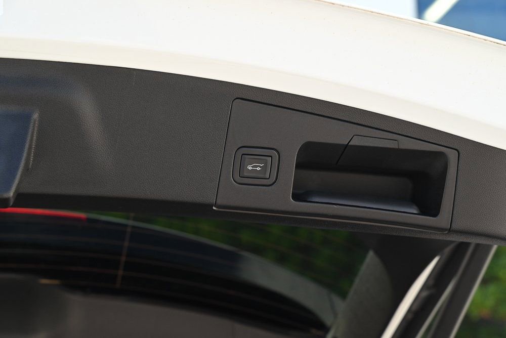 Used 2021 Cadillac XT4 Luxury image 35