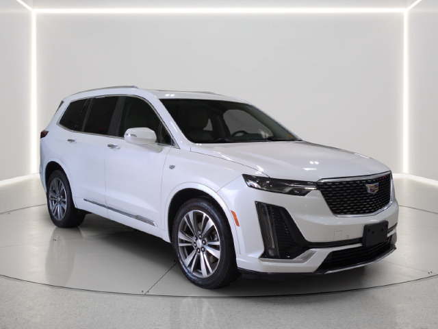 Used 2021 Cadillac XT6 Premium Luxury w/ LPO, Floor Liner Package AWD/4WD image 8