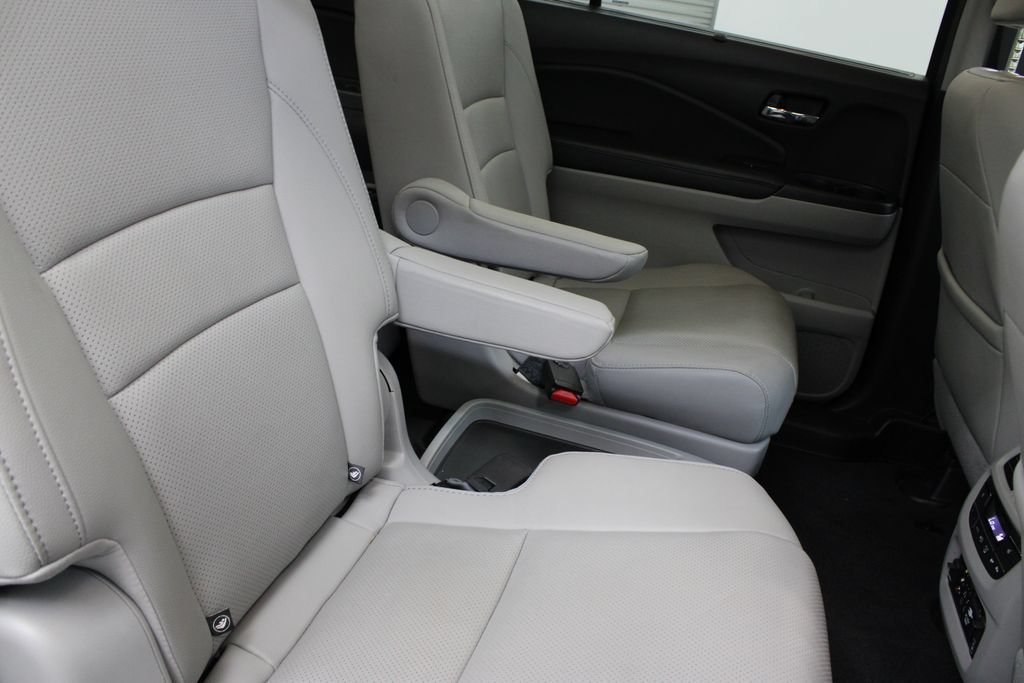 Used 2018 Honda Pilot Elite image 21