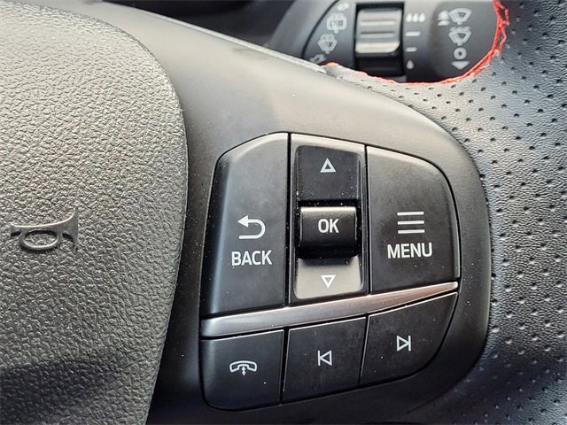 Used 2024 Ford Escape ST-Line image 25