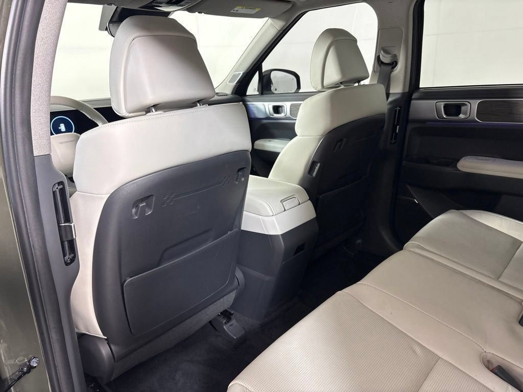 Used 2024 Hyundai Santa Fe Limited FWD image 20