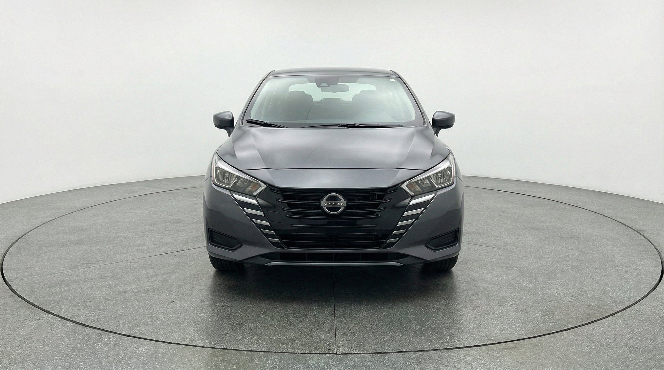 Used 2025 Nissan Versa SV FWD image 2