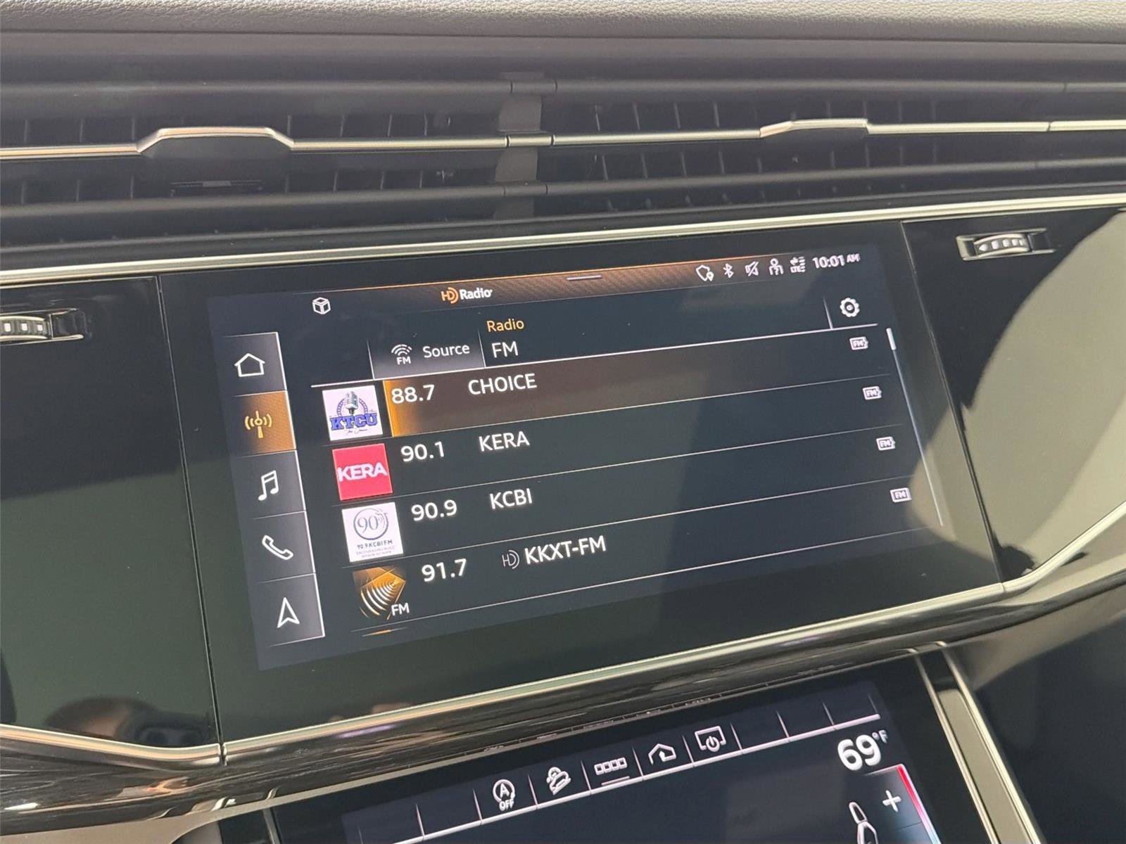 Used 2021 Audi Q7 3.0T Premium Plus w/ Executive Package AWD/4WD image 15