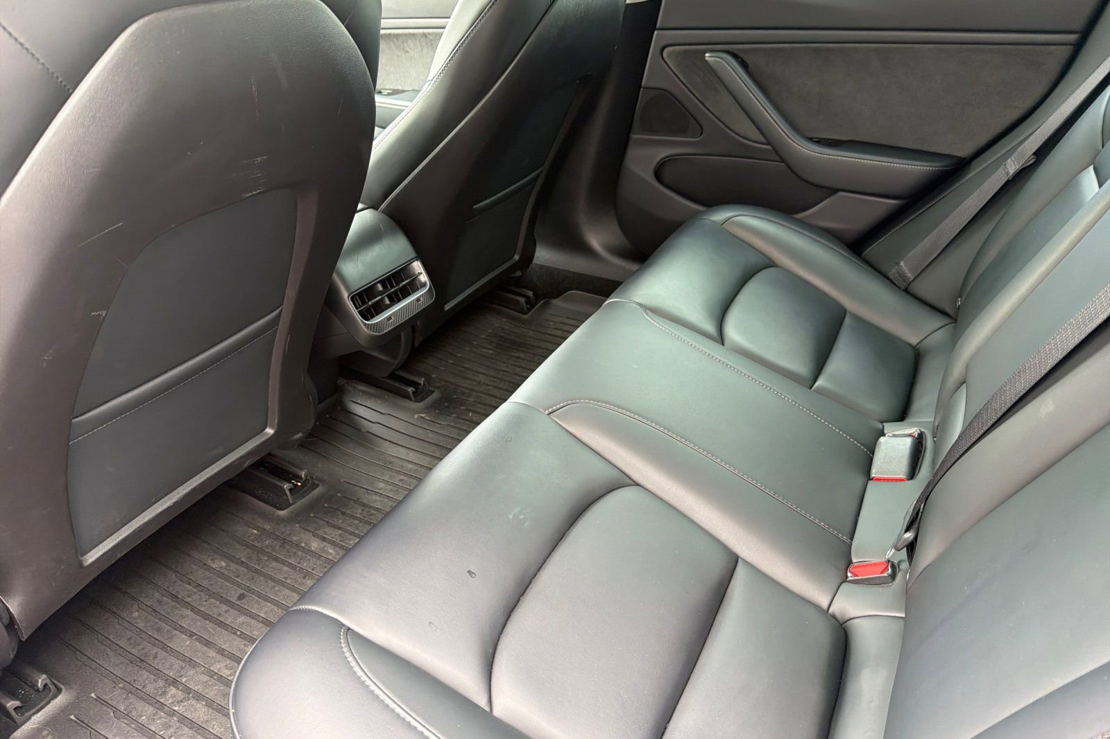 Used 2019 Tesla Model 3 Standard Range Plus image 12