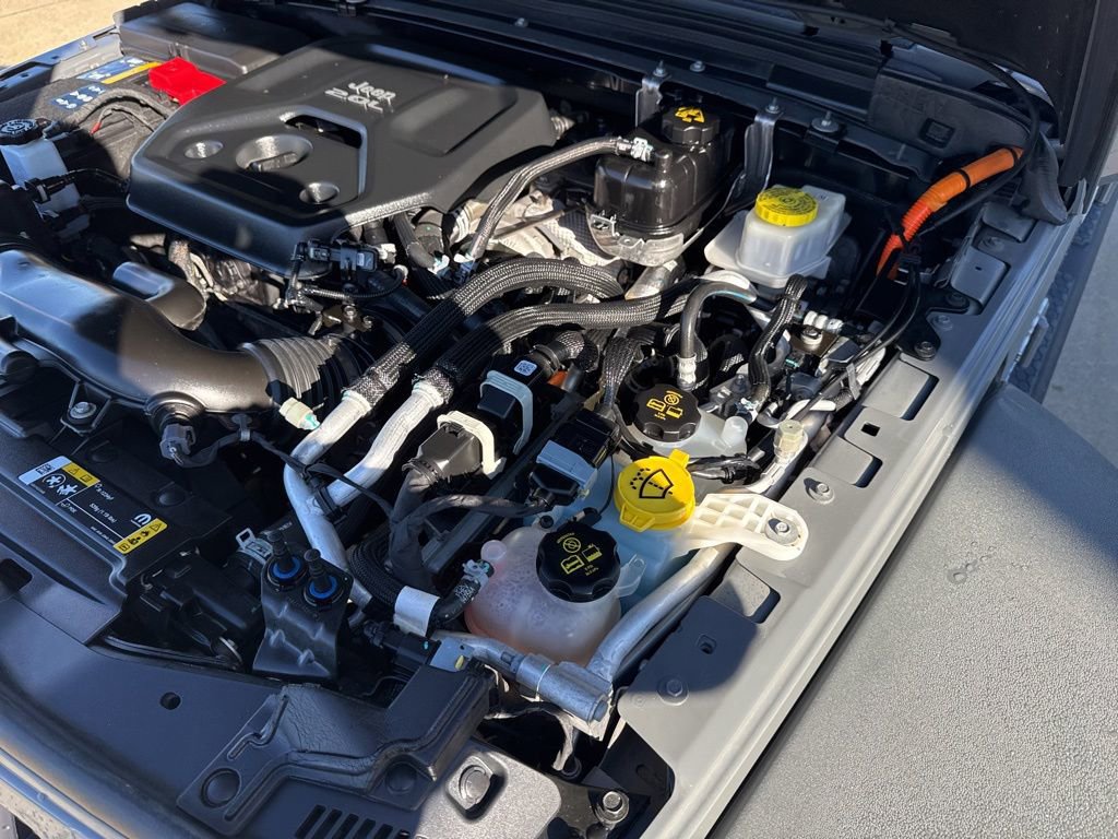 Used 2021 Jeep Wrangler Unlimited Sahara w/ Cold Weather Group image 31