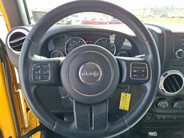 Used 2015 Jeep Wrangler Rubicon w/ Power Convenience Group image 13