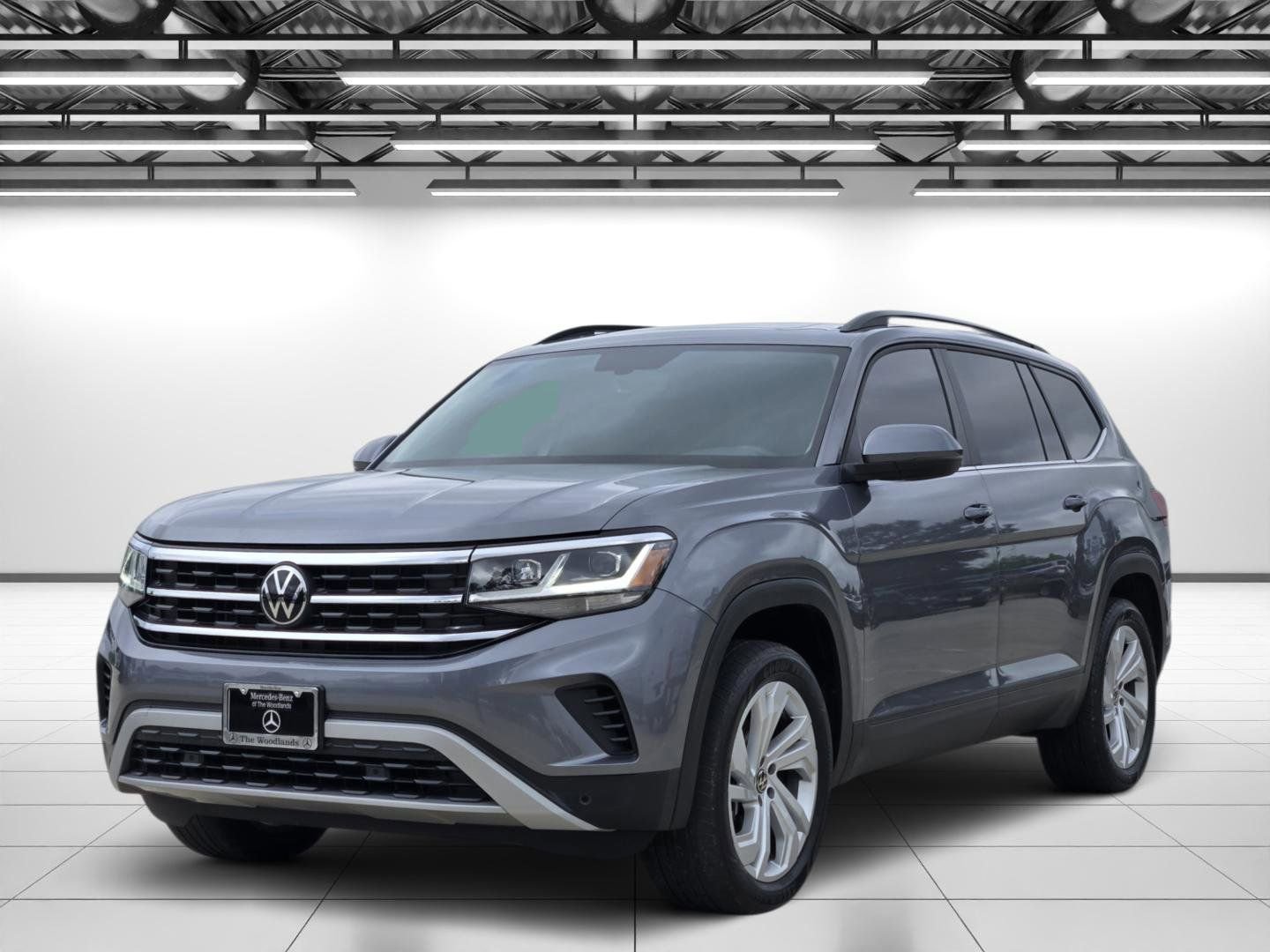 Used 2023 Volkswagen Atlas SE w/ Panoramic Sunroof Package image 5