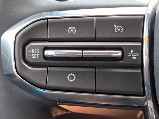 New 2027 GMC Terrain Elevation w/ Elevation Premium Package FWD image 32