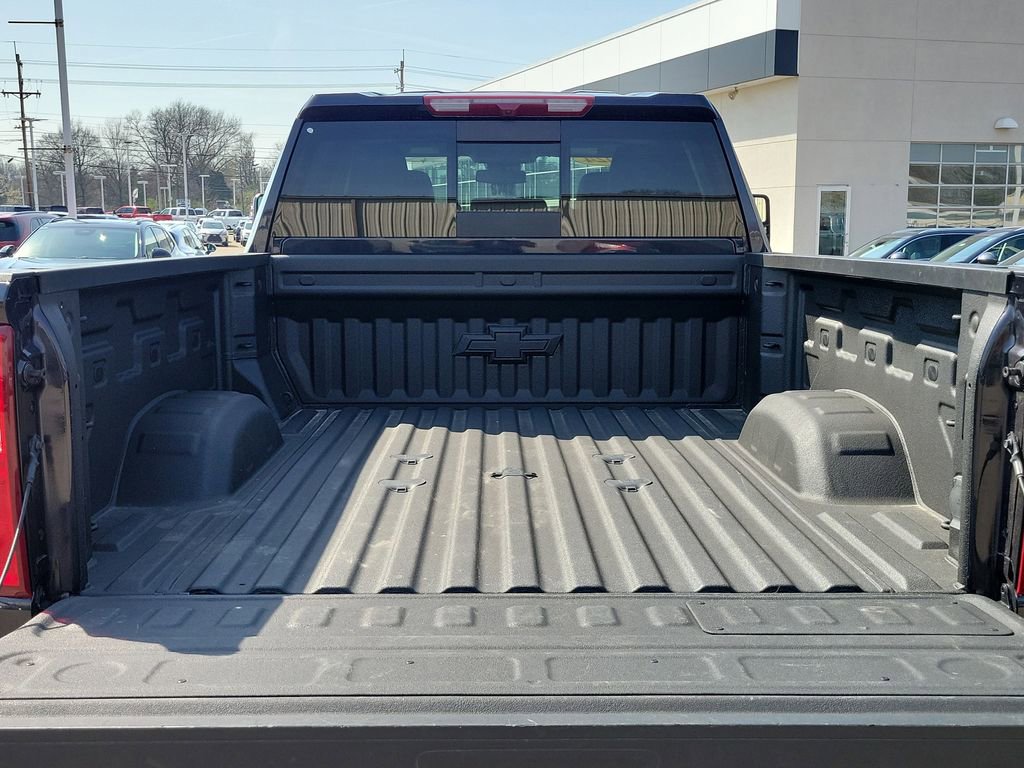 Used 2024 Chevrolet Silverado 2500 LTZ w/ LTZ Plus Package image 8